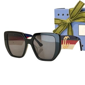 Lüks Tasarımcı Kadınlar İçin Güneş Gözlüğü Erkekler Spor UV400 Güneş Gözlüğü 0956 Ünlü Markalar OEM ODM Letter Logo Cam ile Şık Retro Gözlük Orijinal Kılıfla Geliyor