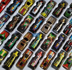 Mini Demir Karikatür Renkli F1 Yarış Otomobil Modeli Cep Çocuk Oyuncak Spor Araba Pist Park alanı Noel Çocuk Doğum Günü GIF8485042