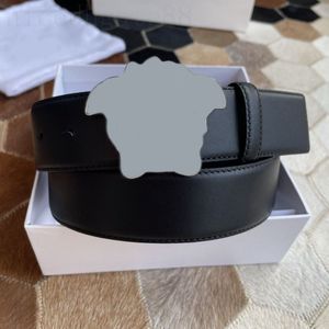 Ledergürtel für Damen, Designer-Ceinture-Homme-Anzug-Accessoires, breiter Modegürtel, Business-Büro, vergoldet, glatte Schnalle, Luxusgürtel, reine Farbe, ga010 C23