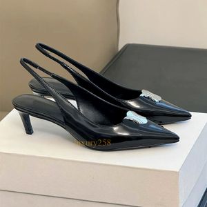 Slingback kadın topuklar elbise ayakkabıları sivri kesici topuk sandal tasarımcısı lüks orijinal deri sandalet orta topuk siyah gümüş moda parti düğün ayakkabıları