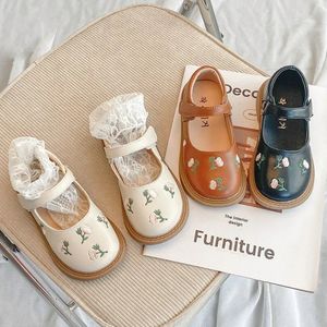 Autumn Children Flowers National Style Dance Shoes Girls Princess PU Leather Shoes Kids Toddler Girls Mary Jane Shoes Flats 240124