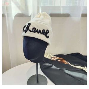 Kafatası kapağı şapka tasarımcıları Chan Lady Beanie ch toptan özel ünlü tasarımcı markası cc nakış beanie örme şapka kış şapkaları kadınlar için sıcak tutmak