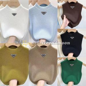 Metal Badge Tanks Top Women Sleeveless Knits Tops Sexy Knitted Vest Spring Summer Sport Vests