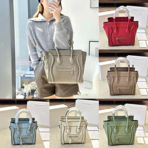 CE Tasarımcı Tote Nano Lages Davullu Smile Yüz Lady Handbag Tasarımcı Tote Günlük Crossbody Omuz Çantaları Çanta Kadın Çantası 240115 48