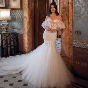 Alonlivn Элегантное свадебное платье с вышивкой и кружевом в форме сердца с аппликациями из бисера и шлейфом с открытыми плечами и рукавами-трубой Свадебные платья
