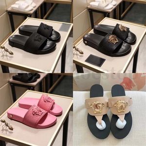 Kadınlar Erkek Terlik Tasarımcı Flip Flops Lüks Düz Kauçuk Sandalet Deri Kadın Elbise Ayakkabıları Yaz Plaj Ayakkabıları Evde Kalı Olurluk Terlik