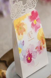 Çikolata Favorisi Çiçek Düğün Şeker Tutucu Romantik Düğün Dekorasyon Şeker Kutusu Küçük Boyut Kesik Kağıt Favors4390233