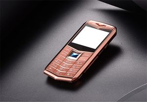 Lüks Kilidi Çift Sim Kart Cep Telefonu 15 Nitrelik Mp3 Kamera Bluetooth Filim Metal Vücut Ucuz Moda Altın Cep Telefonu Pho4585945