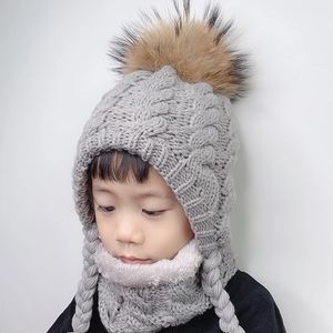 Меховая шапка с помпоном, детская зимняя шапка, флисовая внутренняя защита ушей, вязаная шапка, теплый вязаный комплект с шарфом для детей 240227