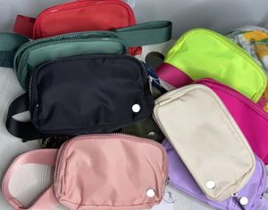 Ll Her Yer Kemeri 1u Bym Torba Tasarımcı Çantalar Göğüs Yoga Çanta Naylon Kadınlar Erkek Dış Mekan Omuz Crossbody Cand Bel Çantaları Marka Logosu