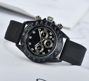 Mens Watch Designer Lüks Yüksek Kaliteli Otomatik Moda Saatleri Tüm Paslanmaz Orologio Saatler Toptan Montre De Luxe