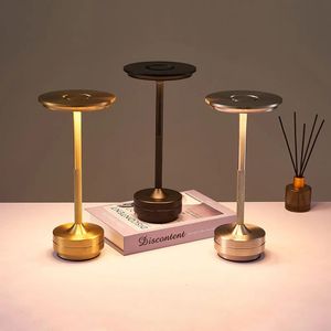 LED şarj edilebilir dokunmatik masa lambaları gece ışık masası lambası kafe yatak odası çubuğu modern minimalist dekorasyon başucu hediyeleri 240220