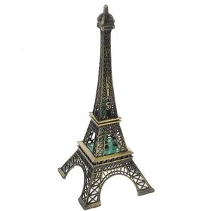 LED Işık Paris Eyfel Kulesi Düğün Dekorasyonu Mimarlık Metal El Sanatları Vintage Model Masaüstü Seyahat Eşyaları 240220