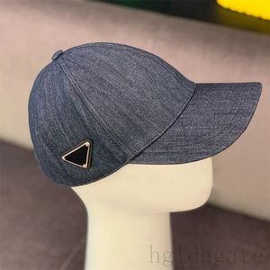 Trendy Lüks Şapka Tasarımcı Beyzbol Kapakları Erkek Pamuk Astar Siyah Naylon Hiphop Çevre Dostu Gorras Moda Metal Üçgen Kadın PJ033 G4