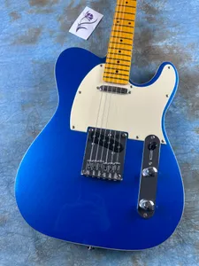 Elektro gitar, ithal kızılağaç ksilofon gövdesi, parlak mavi ve gümüş, tüm sandviç üzerinde