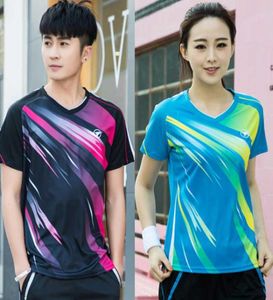 Yeni badminton en iyi Men039s ve Women039s Sports Kısa Hızlı Kurutma Tshirt Yarım Kollu Tenis Tenis Eğitim Giysileri9910351