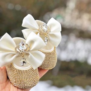 Dillling Fildişi Vaftiz Bebek Bowknot Rhinestone Bebek Çocuk Bebek Kız Kızlar Yumuşak Sole Ayakkabı Head Band 0-1Y Kıyafet 240227