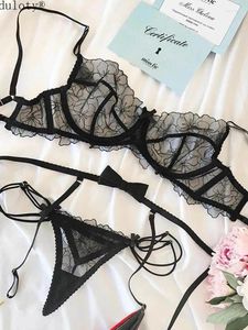 Bras setleri 3pcs sütyen g-string jartiyer takım elbise kadın seksi iç çamaşırı dantel üst set lady tanga iç çamaşırı kadın moda erotik