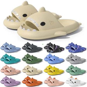 Tasarımcı Ücretsiz Köpekbalığı Slaytlar Bir Nakliye Sandal Terlik Gai Sandalları Pantoufle Katırlar Erkek Kadın Terlik Eğitmenleri Flip Flops Sandles 44 845 Wo S