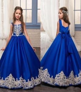 Bahar 2020 Kraliyet Mavi Çiçek Kız Elbiseler Dantel Kare Boyun Çizgisi Kabarık Bir Hat Zemin Uzunluğu Saten Çocuklar için Gelinlik Kız2246767