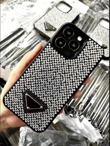 Новые чехлы для телефонов Iphone Задняя крышка Роскошный блестящий модельер Bling Сверкающие стразы с бриллиантами 3D Crystal15 14 13 Pro Max I 12 11 Xs Xsmax Xr 8 7Plus
