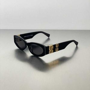 Lüks Tasarımcılar Güneş Gözlüğü Kadınlar Miao Aile Güneş Gözlüğü Kadın Yüksek Baskı Fransız Kedi Gözleri Oval Altın Mektup Ayna Bacaklar Güneş Gözlüğü Kadın Miui