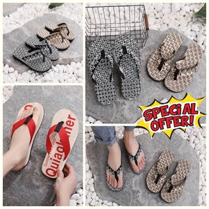 Yeni Gai Sandallar Erkek Terlik Moda Çiçek Terlik Kauçuk Daireler Sandalet Yaz Plaj Ayakkabıları 39-45 Düşük Fiyat