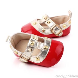 Новые туфли принцессы с заклепками для маленьких девочек, милые детские ходунки «Мэри Джейн», 2 цвета, 3 размера, 0–18 месяцев