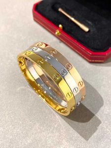 Золотой браслет Дизайнерские браслеты для ногтей для женщин и мужчин YOYO High Definition K Light Роскошный качественный винт с текстурой Не выцветающий подарок подруге с полным набором коробки