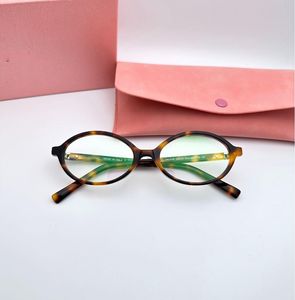 Tasarımcı Güneş Gözlüğü Kadın Miumius SMU04Z Güneş Gözlüğü Oval Gözlükler Modern Sofistike Sevimli Akademik Tarz Çalışma için Tam Çerçeve Tasarımcı Tonları