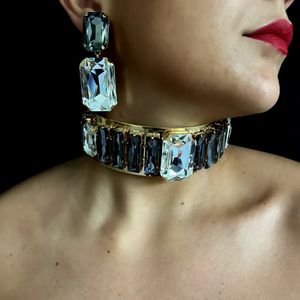 Stonefans Übergroßes Halsketten-Set für Frauen, Hochzeit, indische Ohrringe, Kostüm, Brautaccessoires, Schmuck, Dekoration 240305