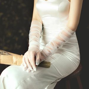 Elbiseler WG0021 Zarif Beyaz Uzun / Kısa Eldivenler Hafif Nefes Alabası Tül Gelinler Nedime Evlilik Eldivenleri Kadın Düğün Aksesuarları