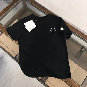 Yaz Erkekler Tasarımcısı Monclair T-Shirt Sıradan Erkek Kadın T-Shirt Mektupları 3D Stereoskopik Baskılı Kısa Kollu En Çok Satan Top Satış Lüks Erkekler Hip Hop T Shirt