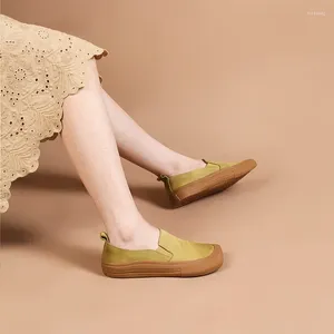 Sıradan Ayakkabı Bahar Yaz Kadınlar Vintage İngiliz Tarzı İnek Süet Slip-On Kadınlar Daireler Yuvarlak Toe Şeker Renkleri Kadın Somunlar