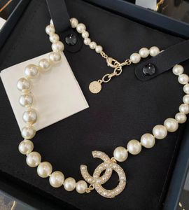Дизайнерское жемчужное ожерелье высшего качества, женский воротник, классическое ожерелье с буквой C, модный подарок для вечеринки, классическое ожерелье с подвеской в виде буквы, цепной воротник, роскошные фирменные ювелирные изделия