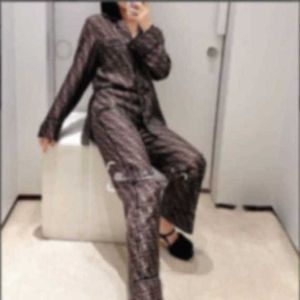 Kadınların İki Parçası Pantolon Tasarımcı Markası Kadınlar İçin Double FF Pijamalar Desen Desen Giyim için Tam Basılı Mektuplar Günlük ve rahat yeni pijama ev giyim seti F3