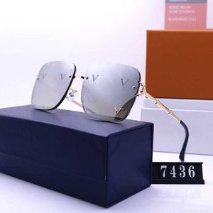 Tasarımcı Güneş Gözlüğü Metal Çerçeve Marka Tasarımcı Güneş Gözlüğü Kadın Kişiselleştirilmiş Erkek Gözlükler Panel Gelişmiş UV400 Lens Malzemesi 6RWD