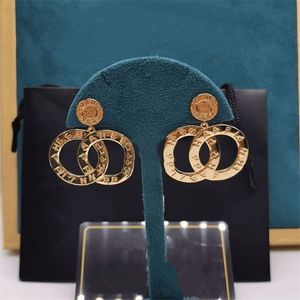 Vintage Tasarımcı Küpe Shanly Rhinestone Takı Kadın Kaplama Altın Çember Kulak Mektubu Moda İnci Lüks Kalp Küpe Aksesuarları ZH169 E4