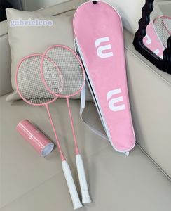 Tasarımcı pembe badminton raket seti klasik mektup logo ev badminton raket depolama çantası kadın kız açık spor seti öğrenci badminton raket