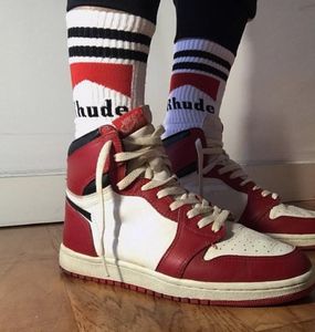 18ss RHUDE Винтажный портсигар Носки Хлопковые эластичные уличные спортивные модные носки Весенне-летние футбольные носки-трубы HFYMWZ0065485471