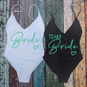 Женские купальники S-XL, сексуальный цельный купальник с мягкой подкладкой, TEAM Bride Love, женская летняя пляжная одежда, купальный костюм для мальчишника, купальники