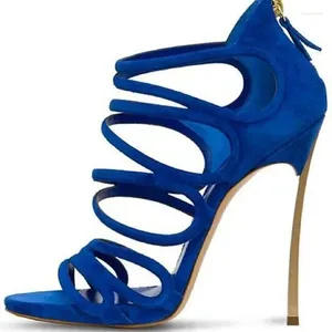 Elbise ayakkabıları altın bıçak metal topuklular strappy sandalet mavi kırmızı süet oyuk yüksek topuk kafesi açık ayak parmağı çapraz kayış pist