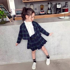 Elbiseler 2021 Koreli Çocuk Kızlar Giysileri Seti Ekose Paltolar ve Etek Bebek Kızlar Güzel Giysiler Takım Giysileri Kız Giysileri