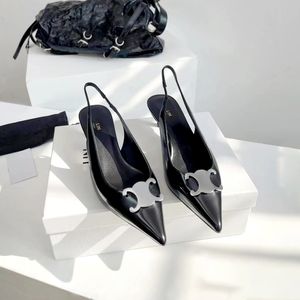 Alma dantel topuklu elbise ayakkabıları sandaletler seksi yaz terlik lüks tasarımcı parti kadınlar güneşli 10a en kaliteli yüksek topuk terlik siyah düğün bayan loafer hediye kutu