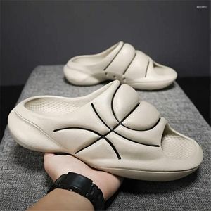 Sıradan ayakkabılar 44-45 büyük boy Çin tarzı çocuk plaj sandalet terlikleri ev adam spor ayakkabıları sporu lüks süper fırsatlar ydx2