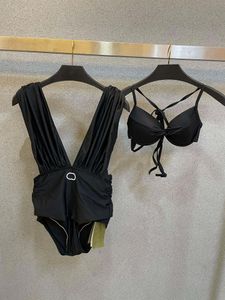 Tasarımcı Mayo Bikini Mayo Takım Mayo Seksi Düz Renk Tek Parça Mayo Çıkış Out Sırtsız Kadınlar Siyah Lüks Mayo Hızlı Kurutma Güneş Koruma R1