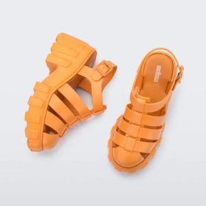 Sandálias 2023 Novos sapatos femininos de melissa melissa feminino salto de cunha de grossa sola soldada sapatos adultos baotou sandálias romanas retro de salto alto