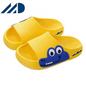 Hbp não-marca dos desenhos animados crocodilo dedo do pé aberto antiderrapante casa sapatos de banheiro do bebê crianças apartamentos calçados menino tubarão slides chinelos