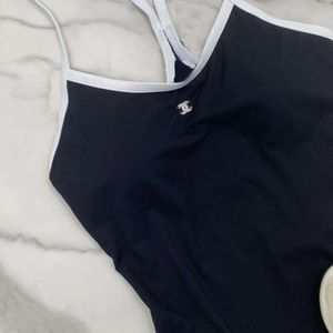 Tasarımcı Mayo One Piece Suits Seksi Baskılar Moda Mayo Fırıltı Sırtsız Yüzme Giyim Maması Takım Yeni Kadın Giyim Boyutu S-XL