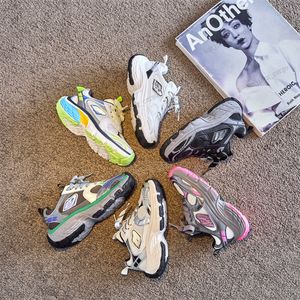 10xl Kargo Sneaker Çocuklar için Çocuklar Tasarımcı Platform Ayakkabı Kızlar Kızlar Moda Track Runner Trainer Pistte Maruz Kaldı Gençlik Öğrencileri Etkili Eğitmenler